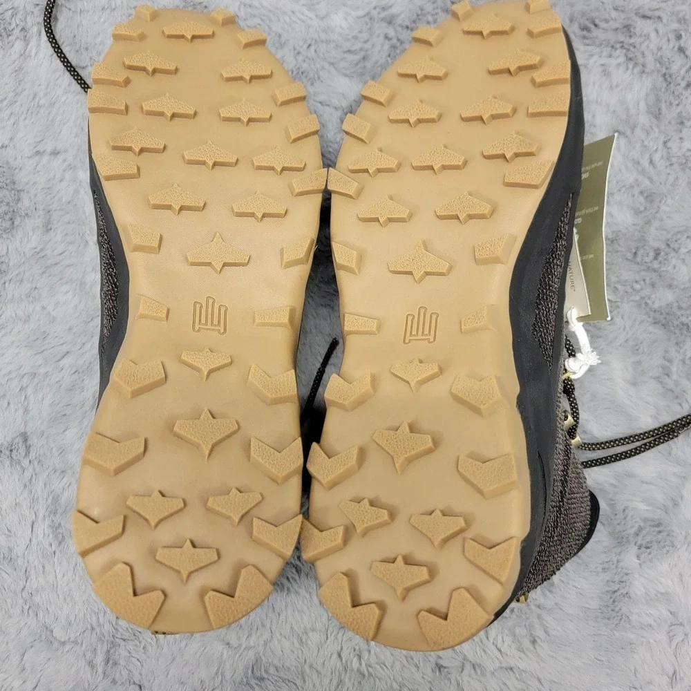 Naglev unico boots